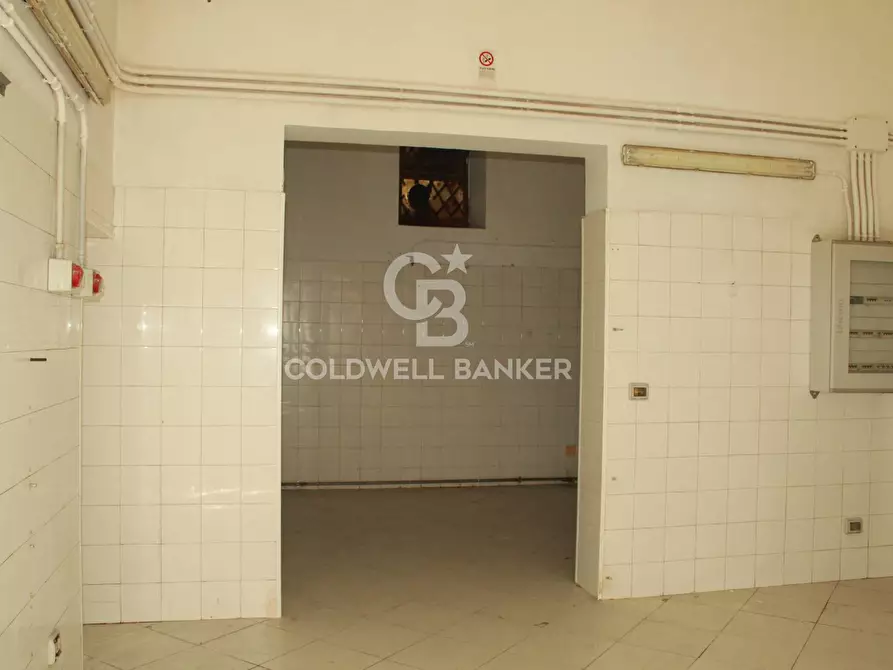 Immagine 9 di Negozio in affitto  in Via Sciarelle 52 a Acireale