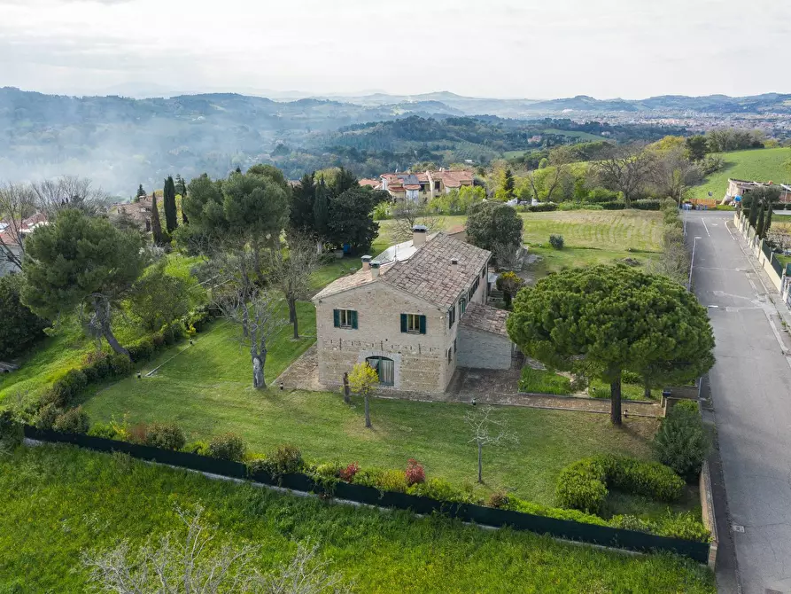 Immagine 47 di Villa in vendita  in Via Dei Salici a Pesaro