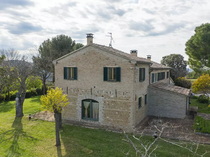 Immagine 50 di Villa in vendita  in Via Dei Salici a Pesaro
