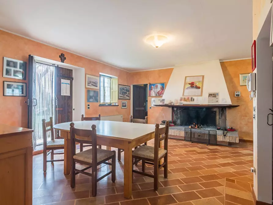 Immagine 14 di Villa in vendita  in Via Dei Salici a Pesaro