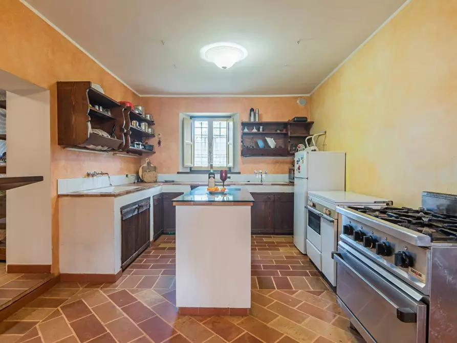 Immagine 17 di Villa in vendita  in Via Dei Salici a Pesaro