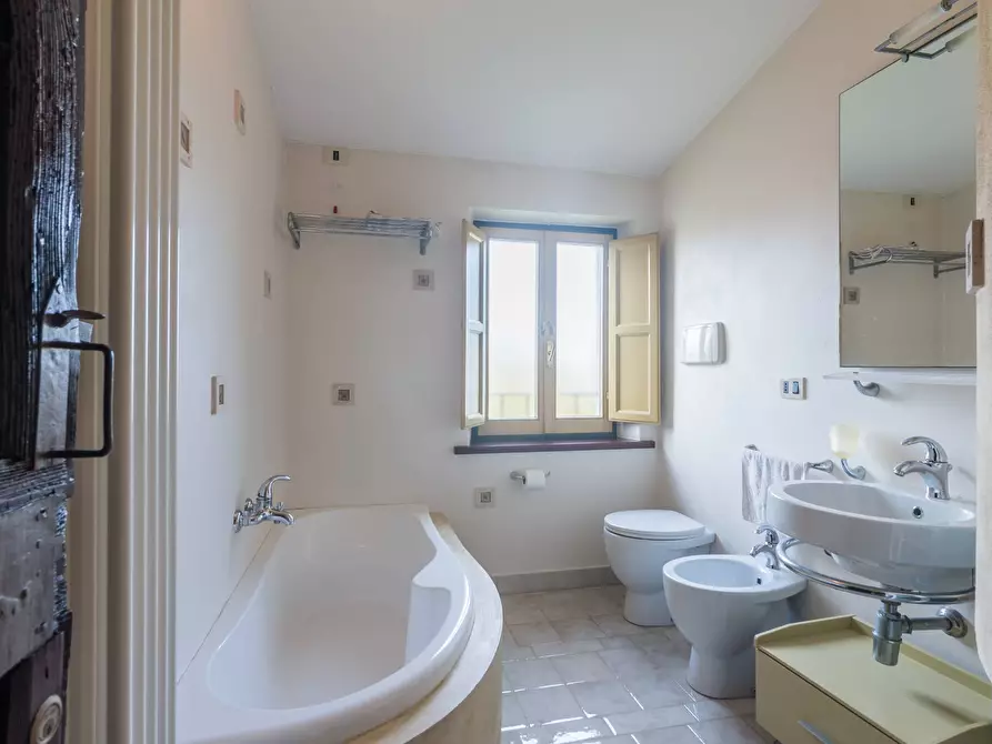 Immagine 33 di Villa in vendita  in Via Dei Salici a Pesaro