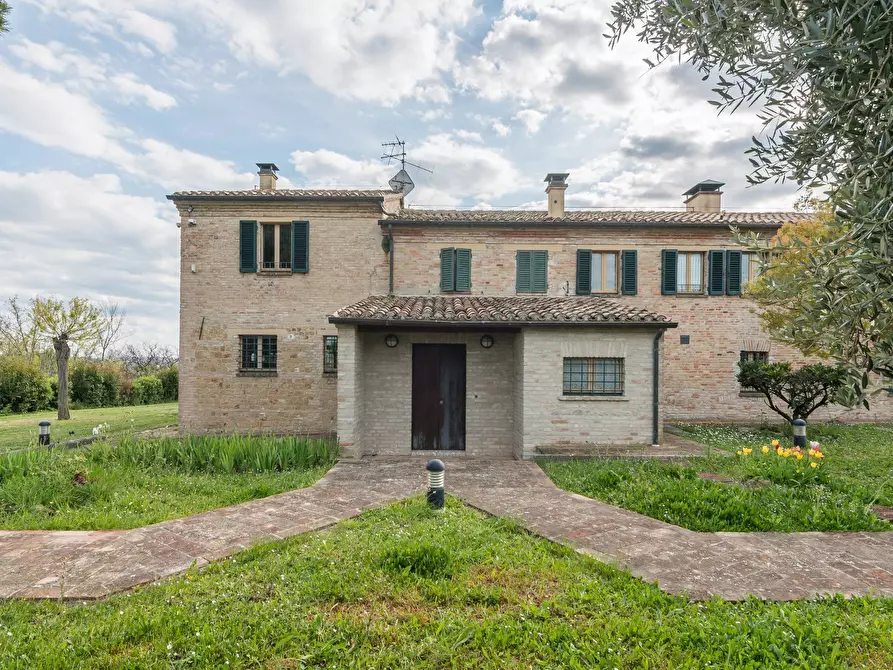 Immagine 38 di Villa in vendita  in Via Dei Salici a Pesaro