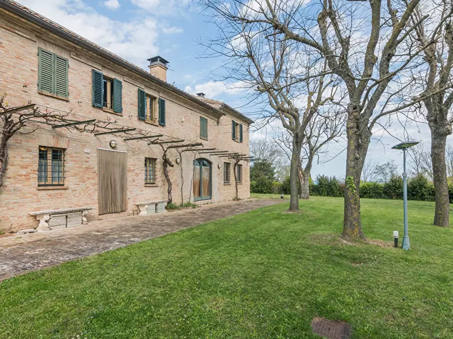 Immagine 41 di Villa in vendita  in Via Dei Salici a Pesaro