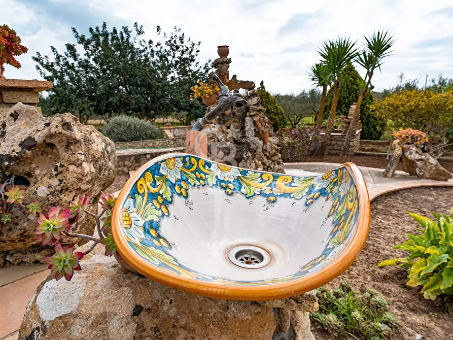 Immagine 19 di Villa in vendita  in Piano San Paolo 85 a Caltagirone