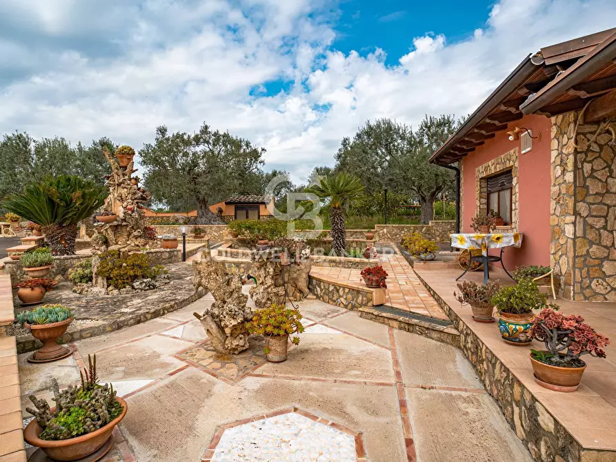 Immagine 21 di Villa in vendita  in Piano San Paolo 85 a Caltagirone