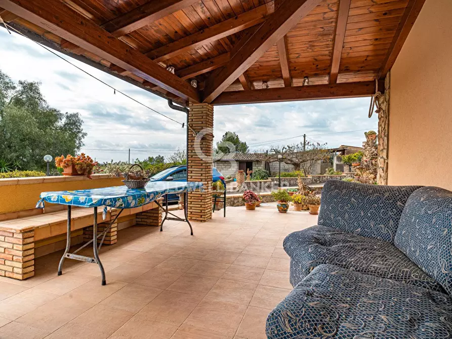 Immagine 1 di Villa in vendita  in Piano San Paolo 85 a Caltagirone