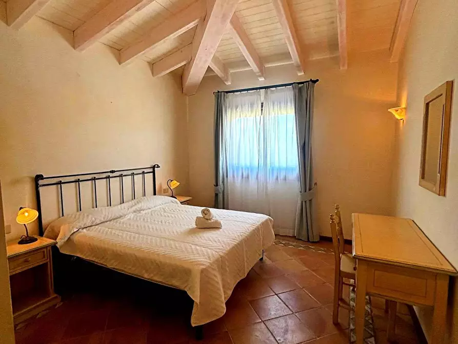 Immagine 8 di Appartamento in vendita  in via Capo Ferro a Arzachena