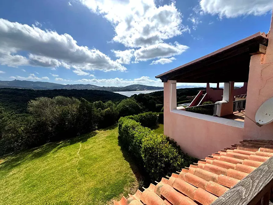 Immagine 2 di Appartamento in vendita  in via Capo Ferro a Arzachena