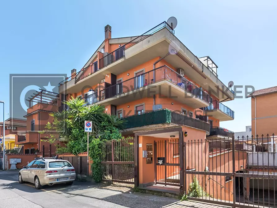 Immagine 1 di Appartamento in vendita  in Via Cosimo Maciocco 2 a Marino