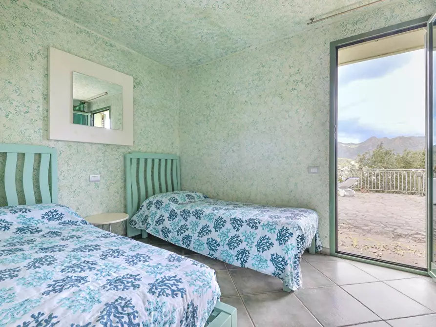 Immagine 25 di Villa in vendita  in Loc. Naregno a Capoliveri