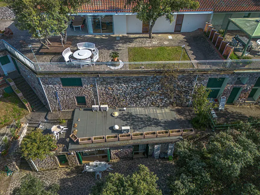 Immagine 33 di Villa in vendita  in Loc. Naregno a Capoliveri