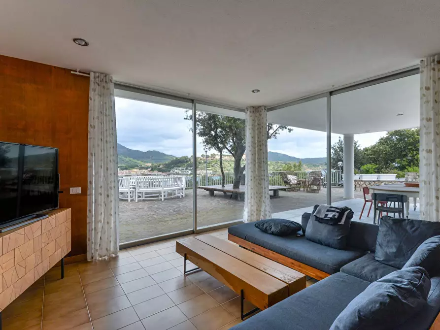 Immagine 40 di Villa in vendita  in Loc. Naregno a Capoliveri