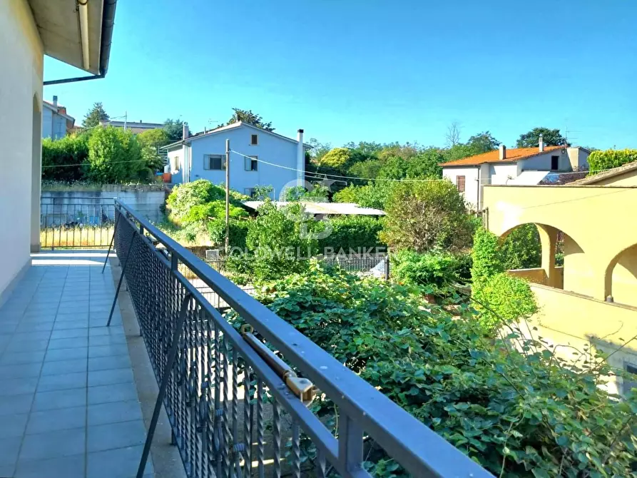 Immagine 12 di Villa in vendita  in Via Mentana 10 a Vetralla