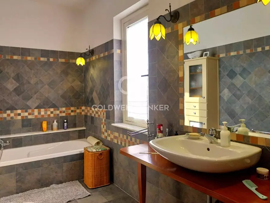 Immagine 10 di Villa in vendita  in Via Mentana 10 a Vetralla