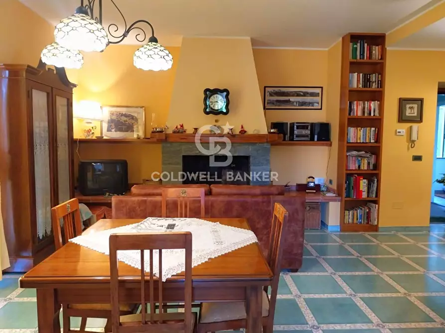 Immagine 2 di Villa in vendita  in Via Mentana 10 a Vetralla