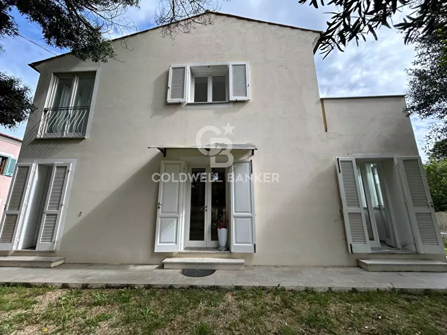 Immagine 21 di Villa in vendita  in Via Leone Damiani a Portoferraio
