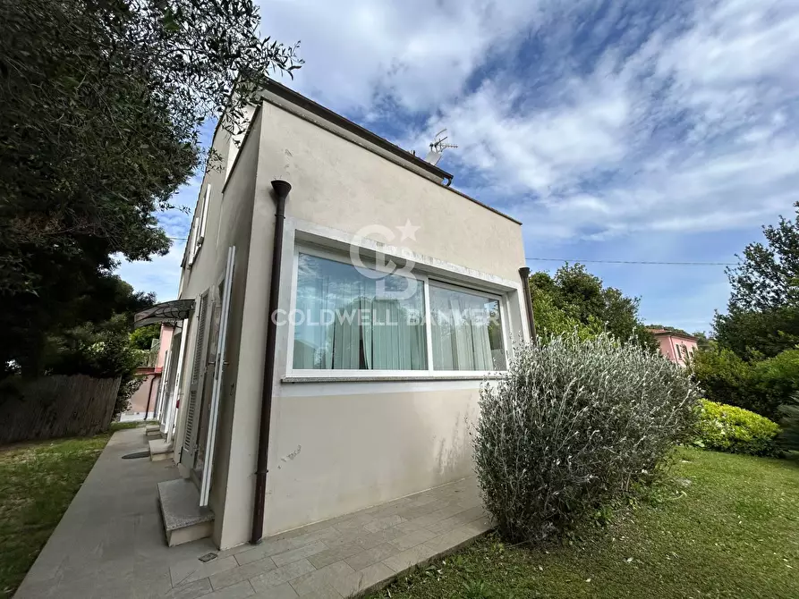 Immagine 5 di Villa in vendita  in Via Leone Damiani a Portoferraio