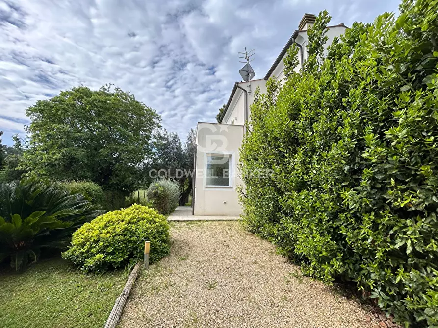 Immagine 3 di Villa in vendita  in Via Leone Damiani a Portoferraio