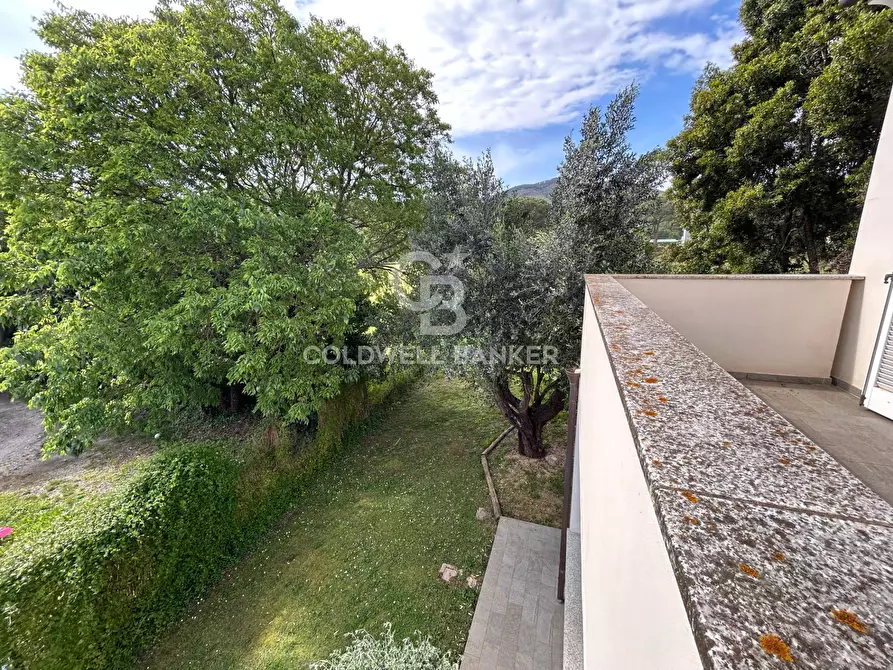 Immagine 17 di Villa in vendita  in Via Leone Damiani a Portoferraio