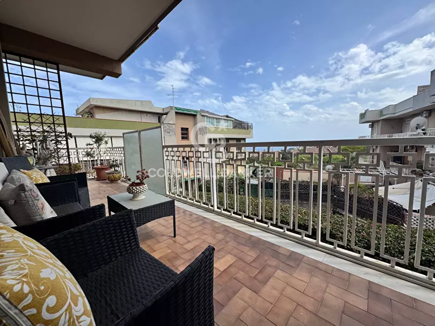 Immagine 4 di Appartamento in vendita  in Viale Ruggero Albanese 20 a Catania