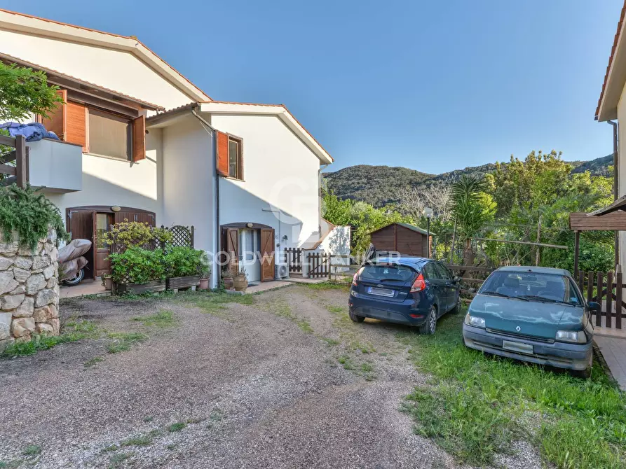 Immagine 23 di Appartamento in vendita  in Via della Valle 9 a Portoferraio