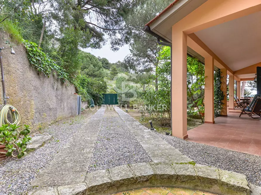 Immagine 21 di Appartamento in vendita  in Via di San Piero a Campo Nell'elba