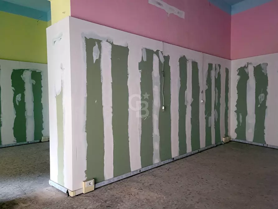 Immagine 4 di Locale commerciale in affitto  in Via San Luca a Viterbo