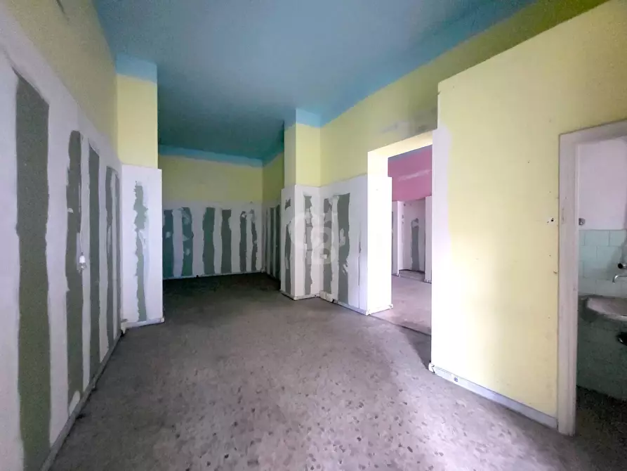 Immagine 1 di Locale commerciale in affitto  in Via San Luca a Viterbo