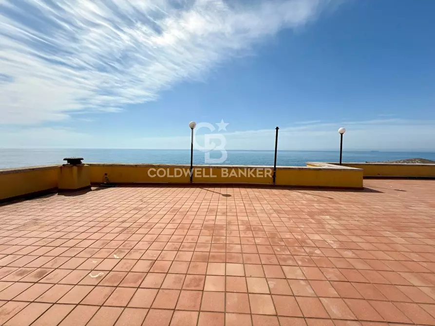 Immagine 52 di Locale commerciale in vendita  in Via Mollica 71 a Aci Castello