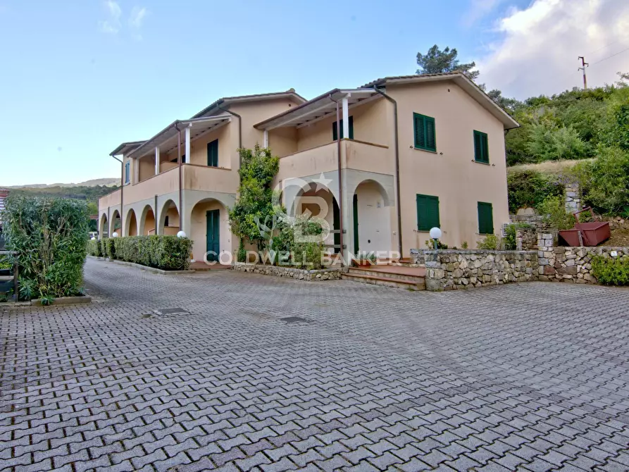 Immagine 27 di Appartamento in vendita  in Via Solana a Campo Nell'elba