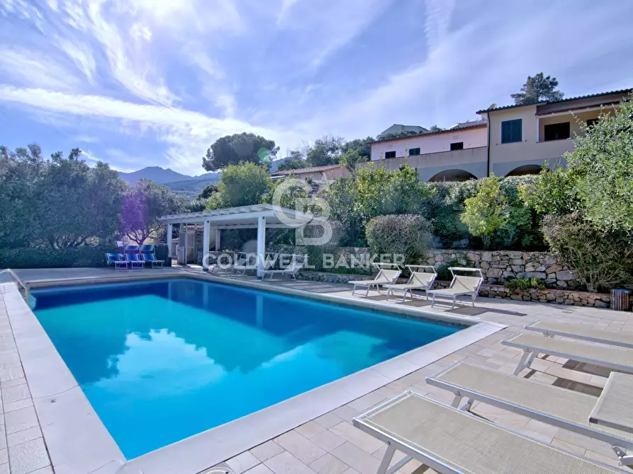 Immagine 4 di Appartamento in vendita  in Via Solana a Campo Nell'elba