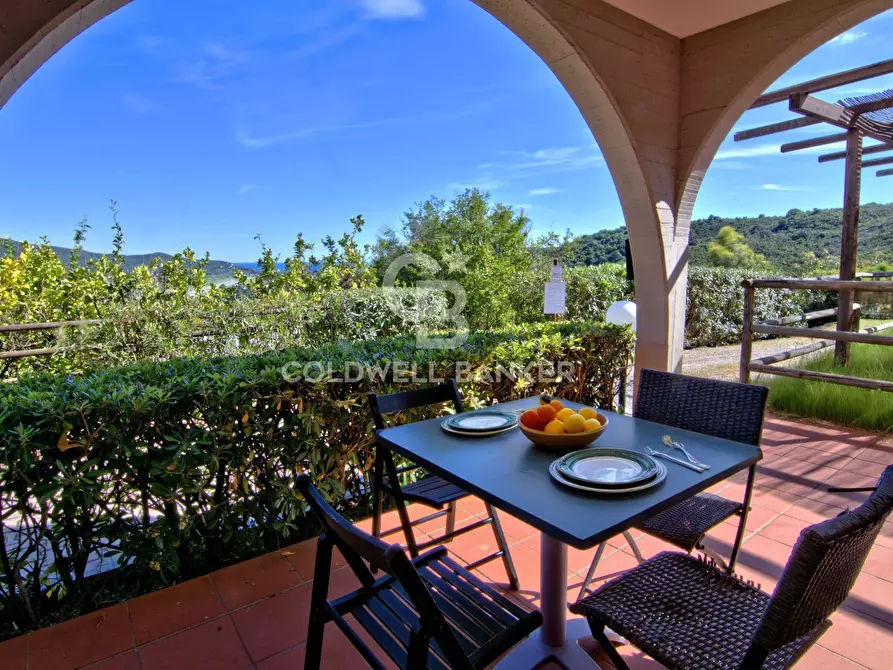 Immagine 1 di Appartamento in vendita  in Via Solana a Campo Nell'elba