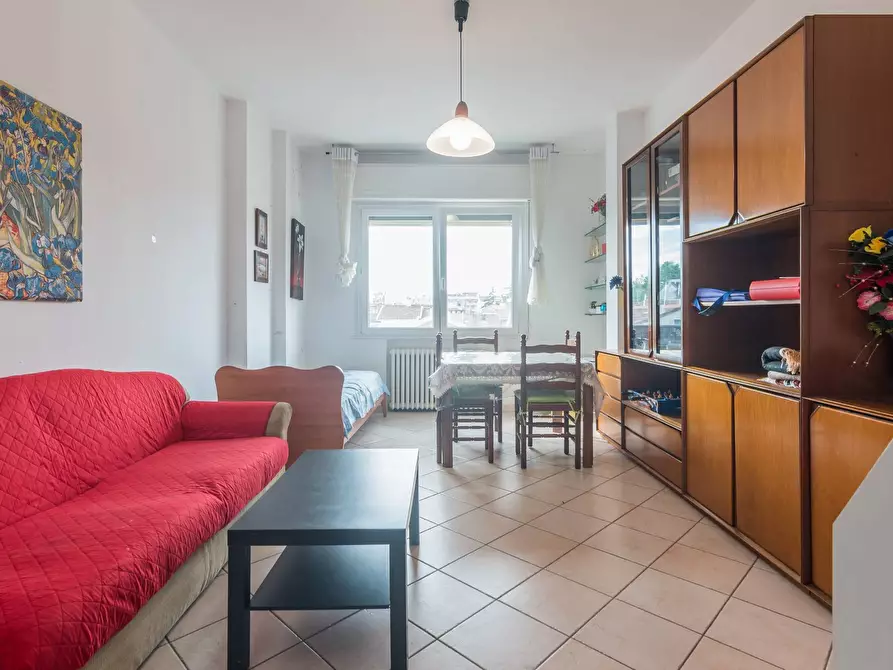 Immagine 10 di Appartamento in vendita  in Via Boccaccio a Cattolica