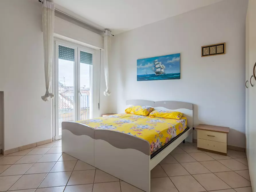 Immagine 14 di Appartamento in vendita  in Via Boccaccio a Cattolica