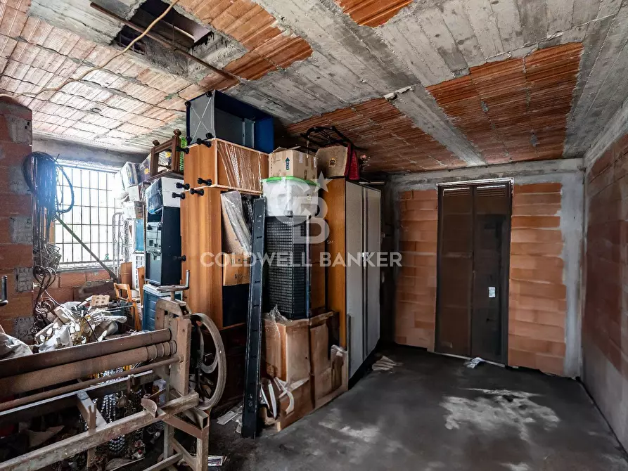 Immagine 7 di Laboratorio in vendita  in Via Casazze III SNC a Aci Catena