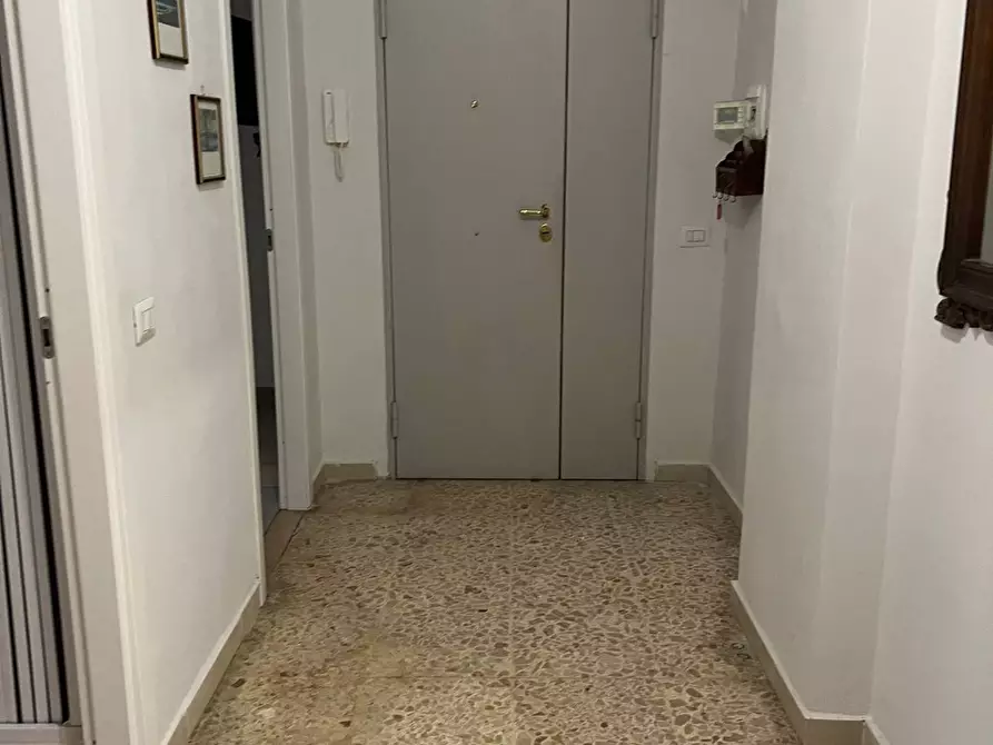 Immagine 3 di Appartamento in vendita  in VIA POLI a Portici