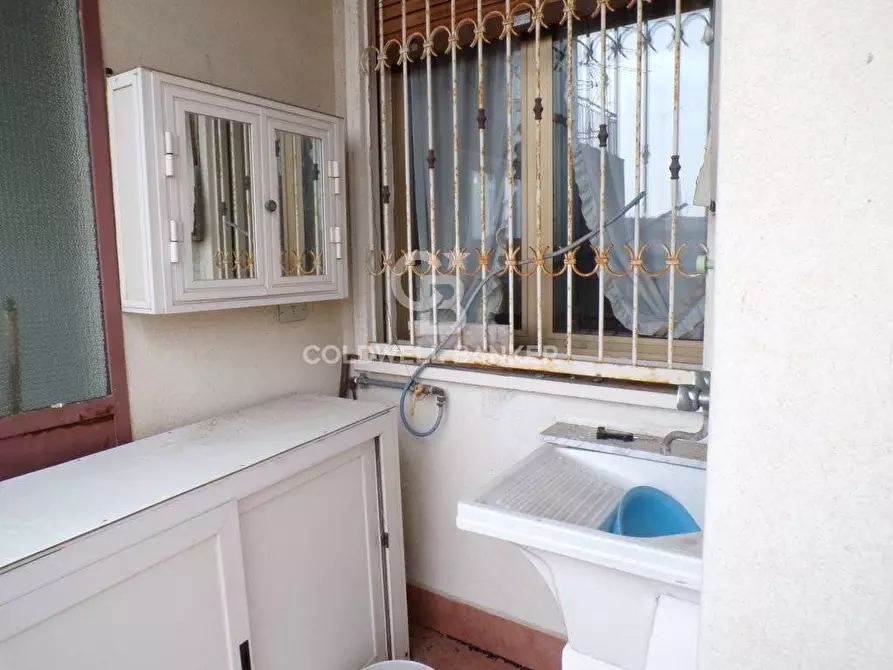 Immagine 28 di Appartamento in vendita  in via Petralia 89 a Aci Catena