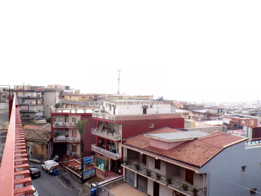 Immagine 38 di Appartamento in vendita  in via Petralia 89 a Aci Catena