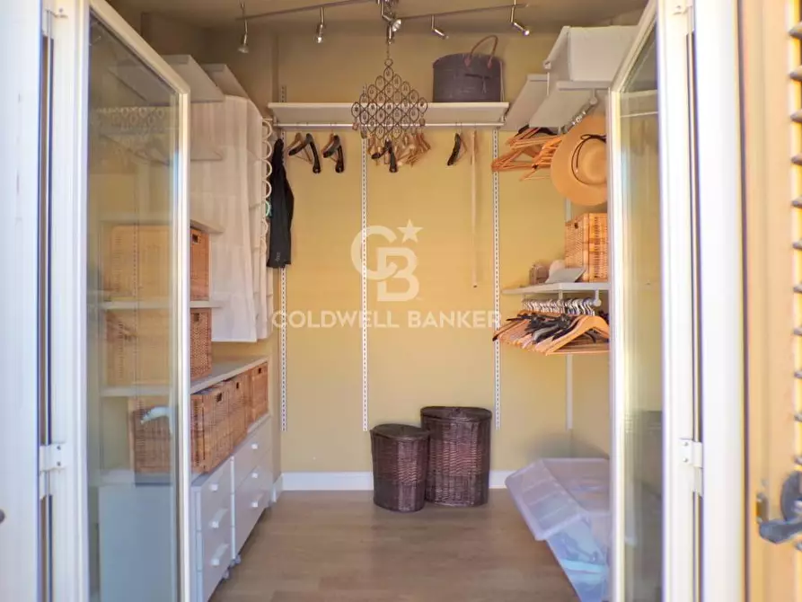 Immagine 29 di Attico in vendita  in via consolazione 108 a Aci Catena