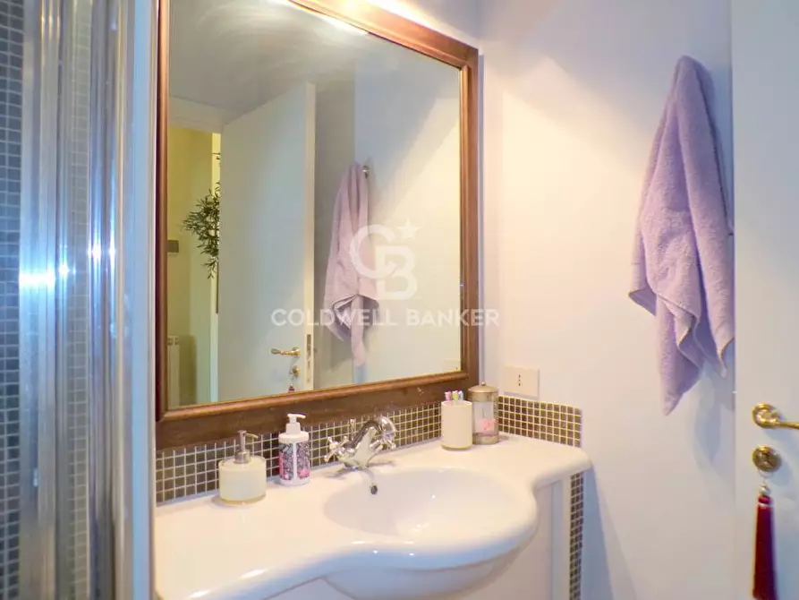 Immagine 43 di Attico in vendita  in via consolazione 108 a Aci Catena