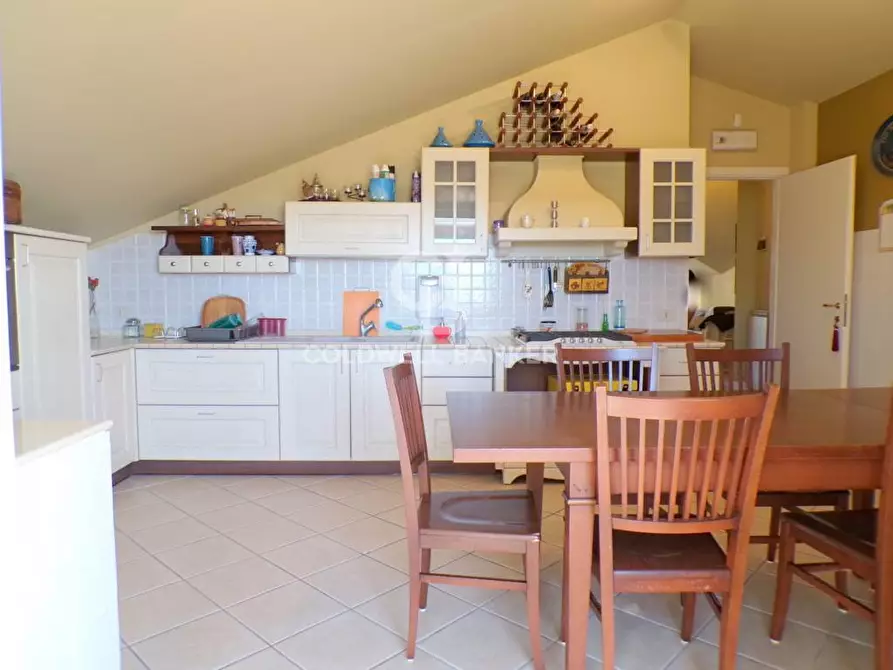 Immagine 60 di Attico in vendita  in via consolazione 108 a Aci Catena