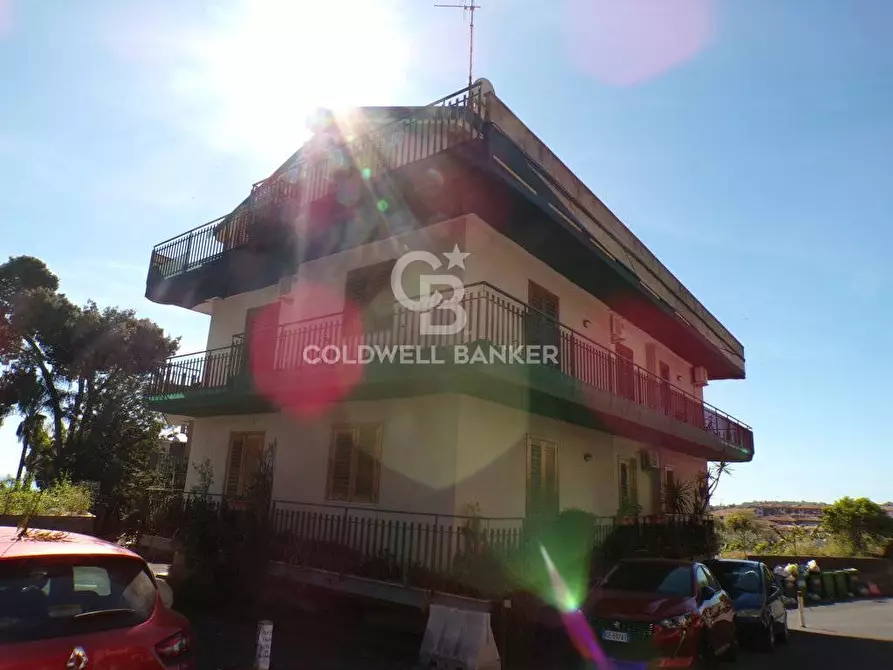 Immagine 70 di Attico in vendita  in via consolazione 108 a Aci Catena