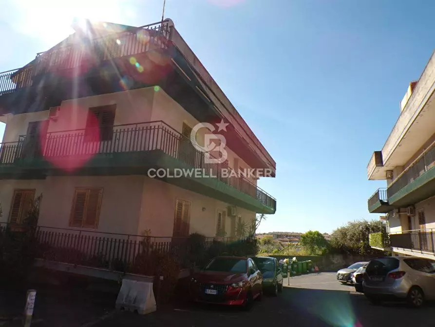 Immagine 71 di Attico in vendita  in via consolazione 108 a Aci Catena