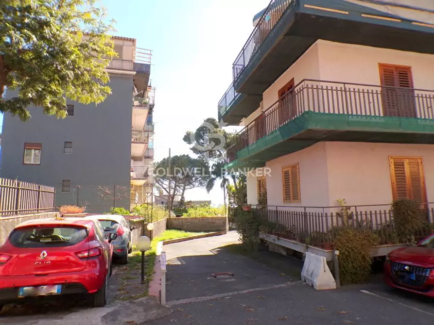 Immagine 73 di Attico in vendita  in via consolazione 108 a Aci Catena