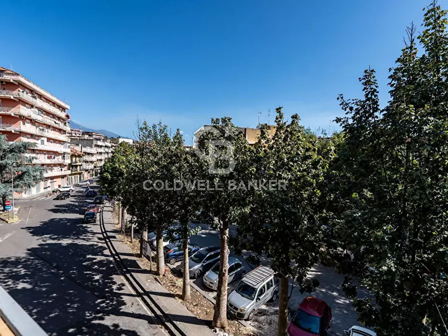 appartamento in vendita ad Aci Catena