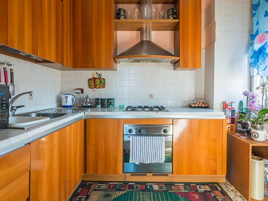 Immagine 2 di Appartamento in vendita  in Via Nitti a Pesaro