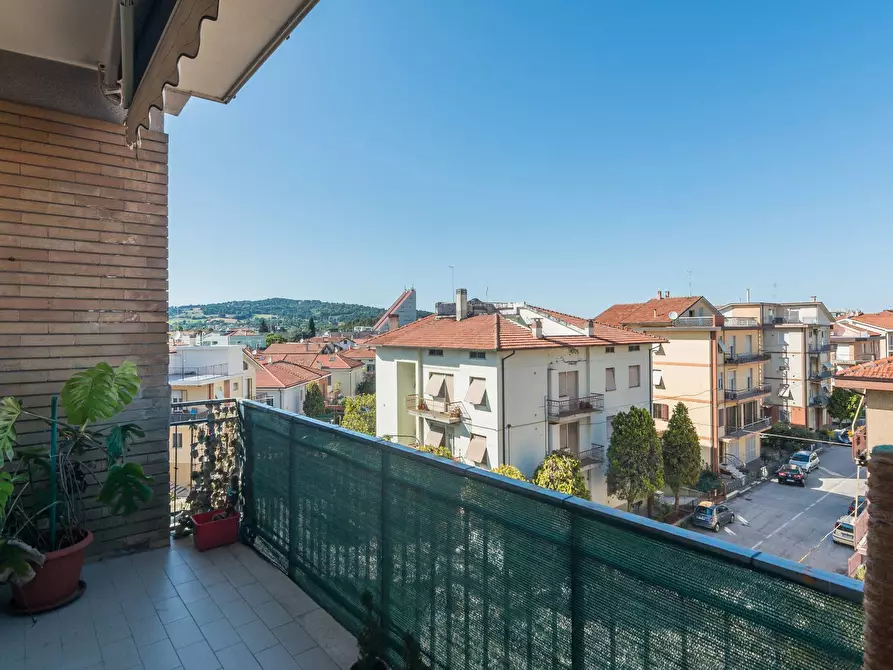 Immagine 6 di Appartamento in vendita  in Via Nitti a Pesaro