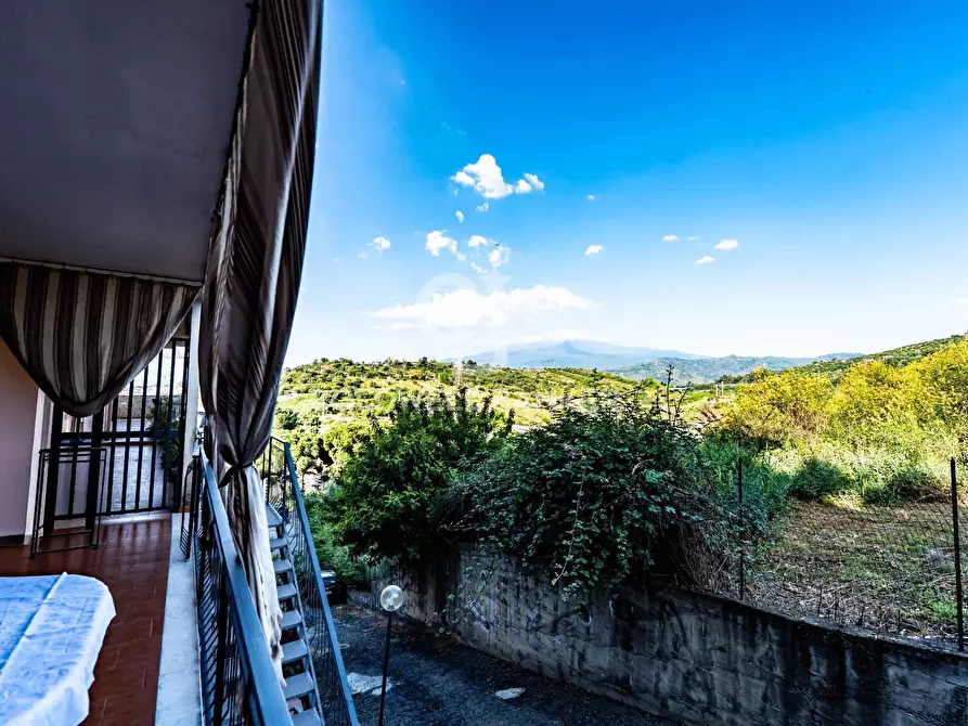 Immagine 2 di Appartamento in vendita  in VIA MASTROCICCIO 18 B a Giardini-Naxos