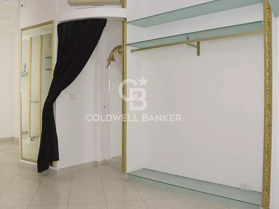 Immagine 7 di Locale commerciale in affitto  in Corso Umberto I 39 a Acireale